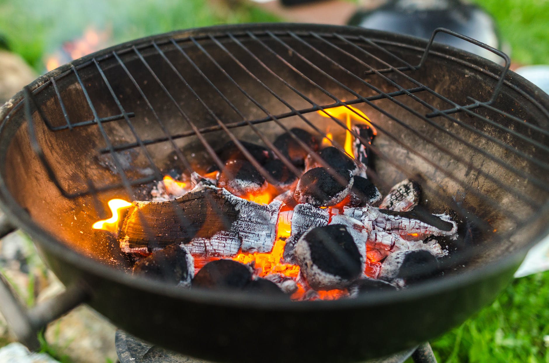 4 soorten houtskool kunt op jouw Kamado barbecue De Nederlandse Oriëntatiebron