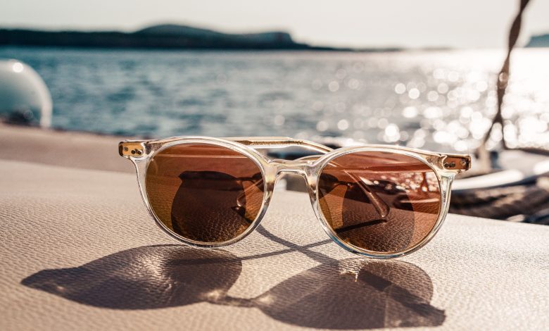 Welke zonnebril maakt jouw zomeroutfit van 2022 helemaal af? 