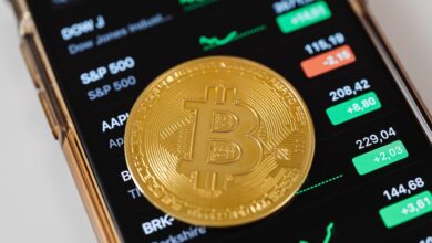 De dynamiek van cryptomarkten: bitcoin en ripple koersen onder de loep
